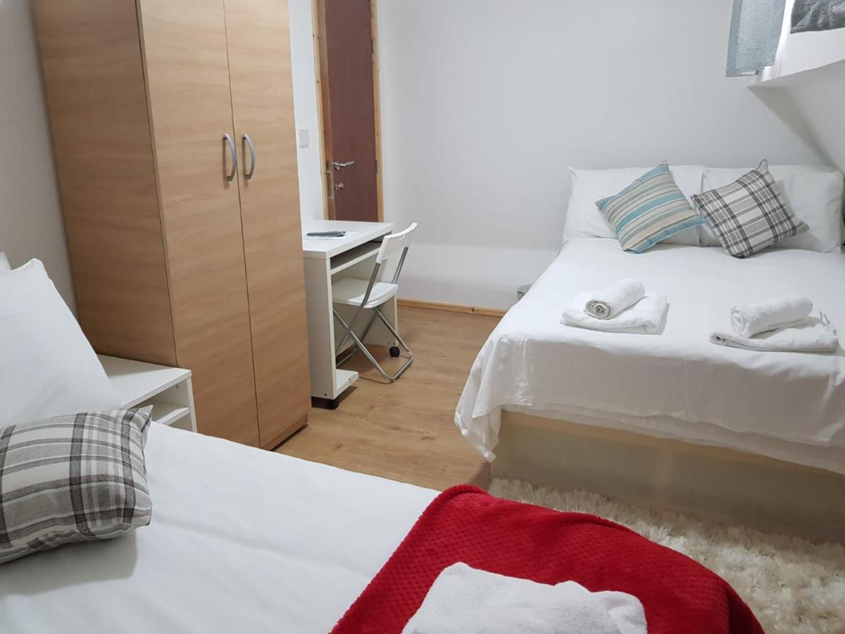 Oyo New City Lodge London Bagian luar foto