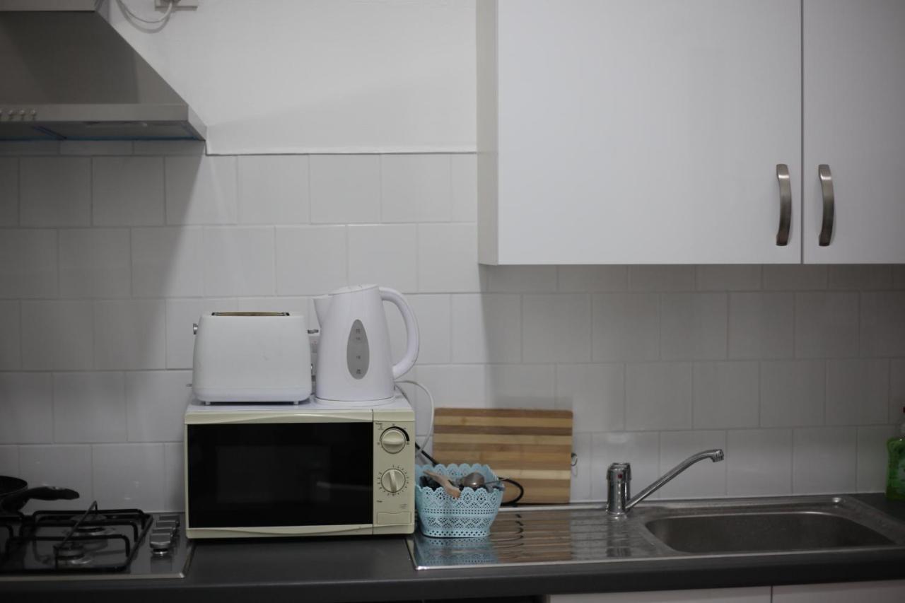 Oyo New City Lodge London Bagian luar foto