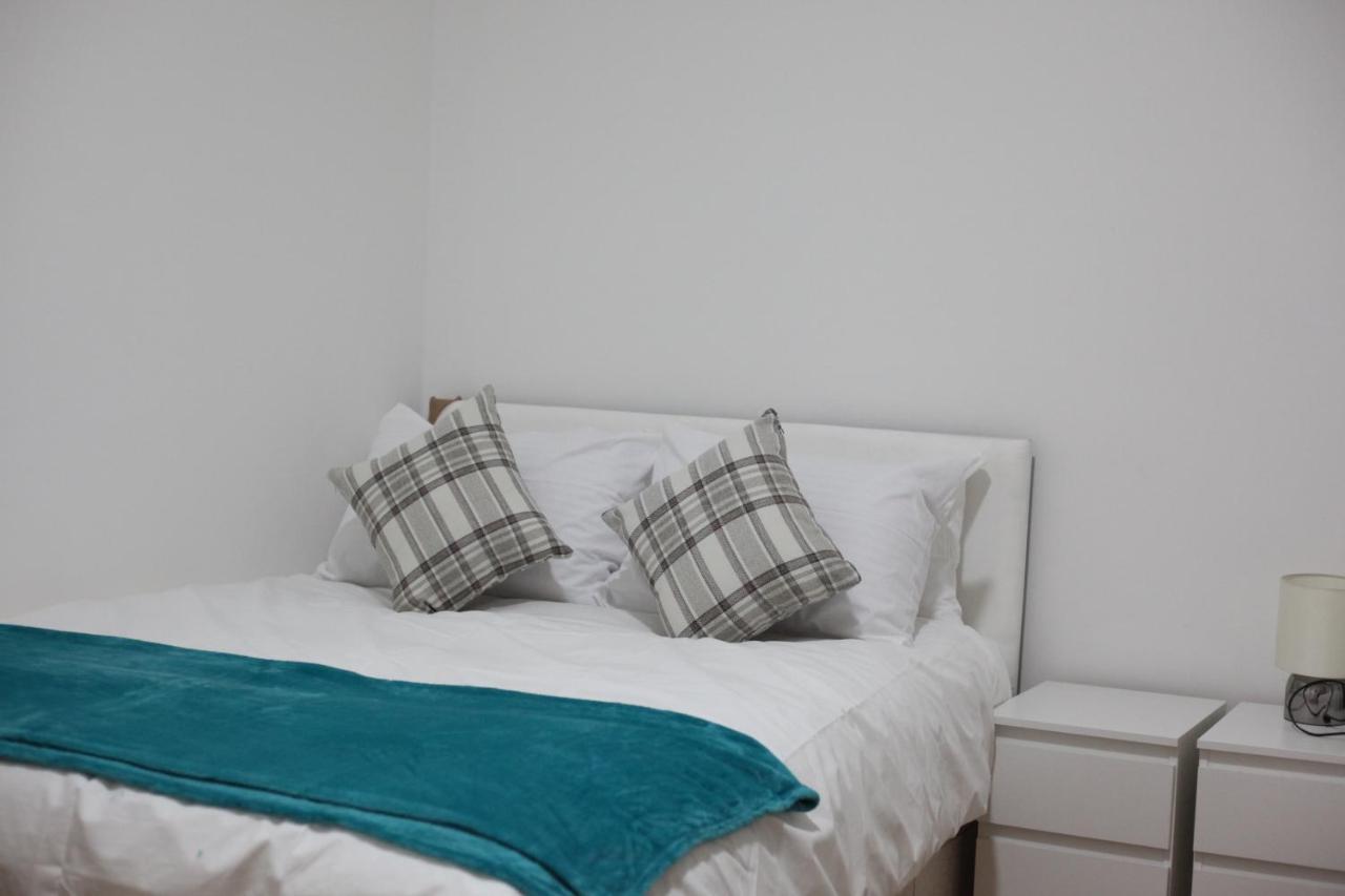 Oyo New City Lodge London Bagian luar foto